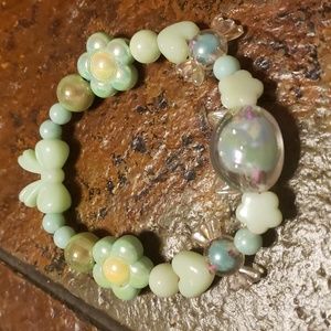 Handmade bead bracelet: Mint kitty cat